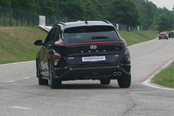 Itthon is rendelhető a Hyundai félelem nélküli villanyautója 6