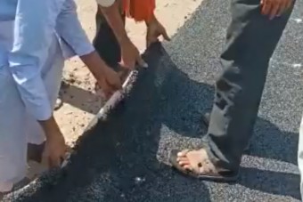 Feltépték a helyiek az aszfaltot, érthető a dühük