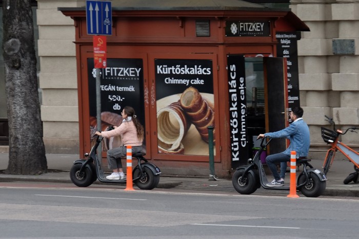 Változtatna a KRESZ-en az Autóklub 10