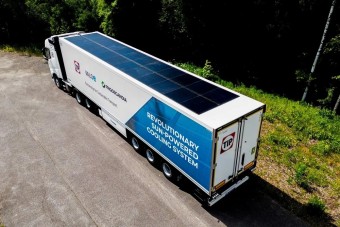 Áttörést hozhatnak a napelemes félpótkocsik