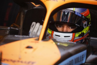 F1: Menekülne a McLarentől a pilóta