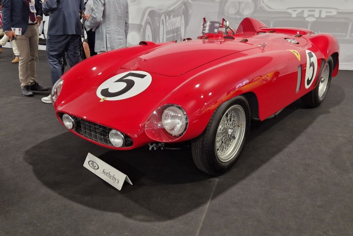 A szemem láttára adott valaki 2 milliárdot egy autóért 2