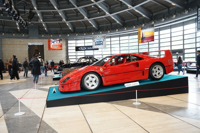 Milliárdokat érő autók között jártam 7