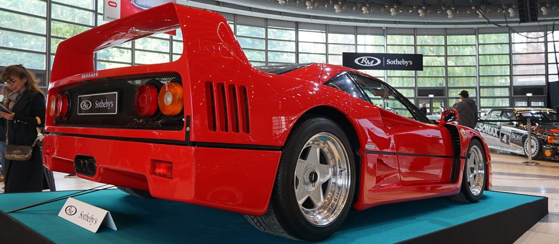 Milliárdokat érő autók között jártam