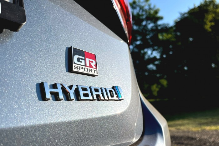 Újra rákaptak a hibrid autókra az európai vevők