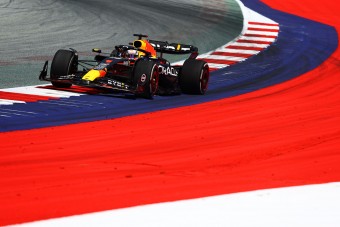 F1: Verstappen alázott a szabadedzésen