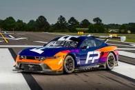 Visszatér Le Mans-ba a Ford 104
