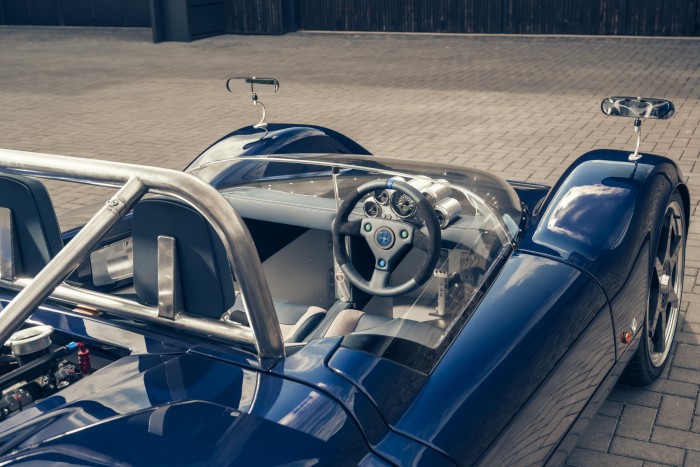 Ebben a kocsiban szó szerint Sennának érezheted magad 7