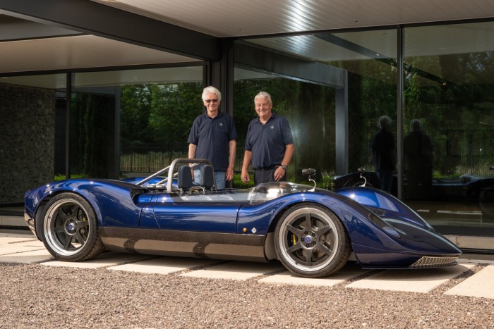 Ebben a kocsiban szó szerint Sennának érezheted magad 6