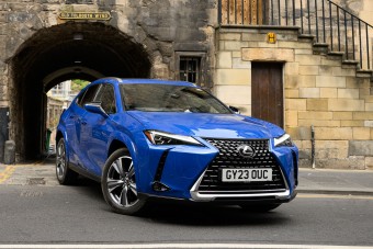 Ott újult az elektromos Lexus, ahol kellett