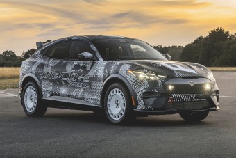 Földútra tervez villanyautót a Ford