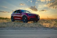 Ez az autó a szívednél fogva vezet – Alfa Romeo Stelvio 36