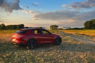 Ez az autó a szívednél fogva vezet – Alfa Romeo Stelvio 38