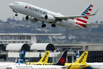 Spórolni akart az utas, évekre kitiltotta a légitársaság