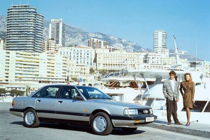 A 80-as évek végén egy ilyen Audi űrhajónak számított nálunk a Ladák között 2 | Vezess A 80-as évek végén egy ilyen Audi űrhajónak számított nálunk a Ladák között 2