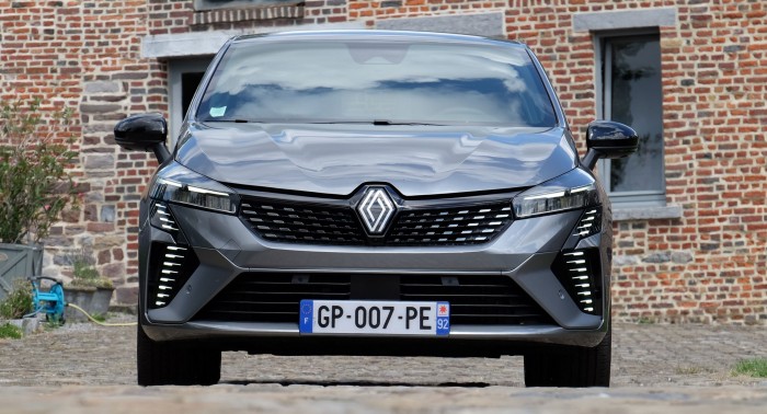 Újra menő lehet a kisautó – Renault Clio 2023 88