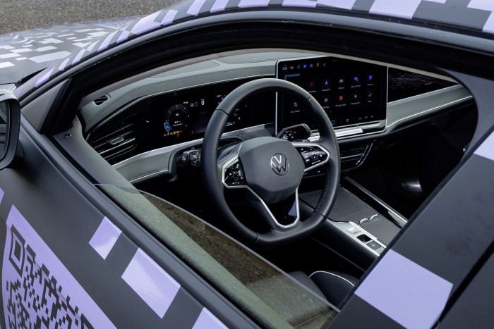 Jön az új Passat, itt vannak az első képek! 12