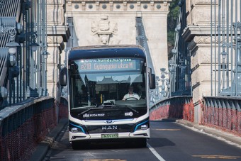 Elektromos buszokat tesztelnek Budapesten