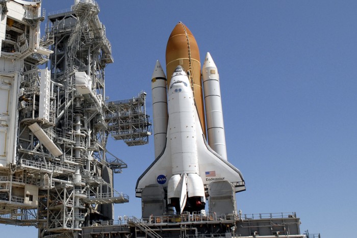 Talpra állítják az utolsó űrrepülőt