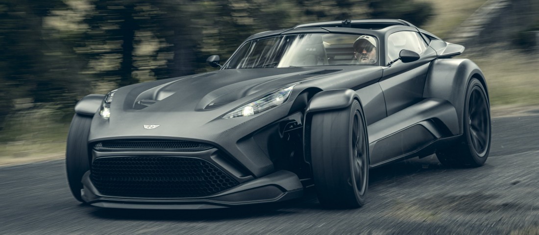 Megnyúztak egy sportkocsit, az eredmény észbontó