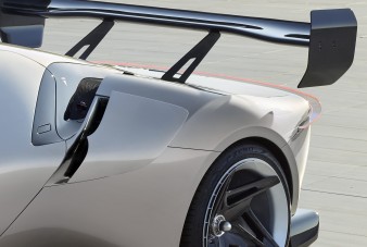 Két pofára falja a levegőt ez a Ferrari