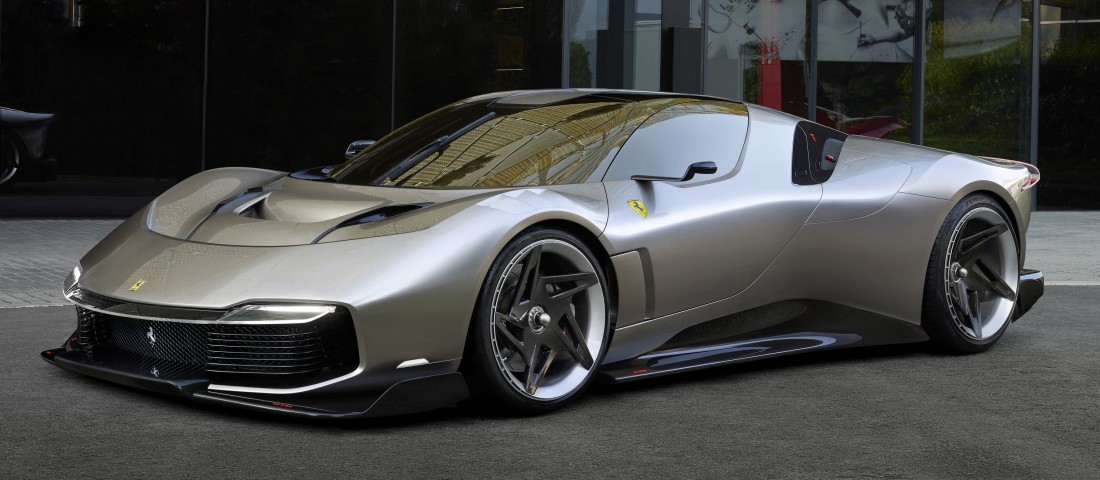 Versenyautóból építették ezt a luxuskupét