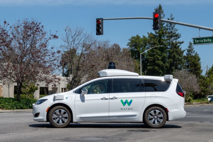 A rendőröket segítik a legmodernebb autók 2