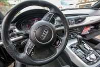 65 lopott luxusautót adtak el, sokakat bepaliztak 1 65 lopott luxusautót adtak el, sokakat bepaliztak 1