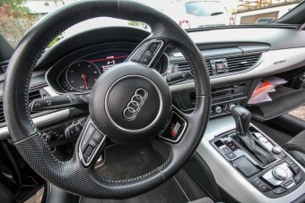 Tudtán kívül vett lopott autót, nem akar fizetni a kereskedés