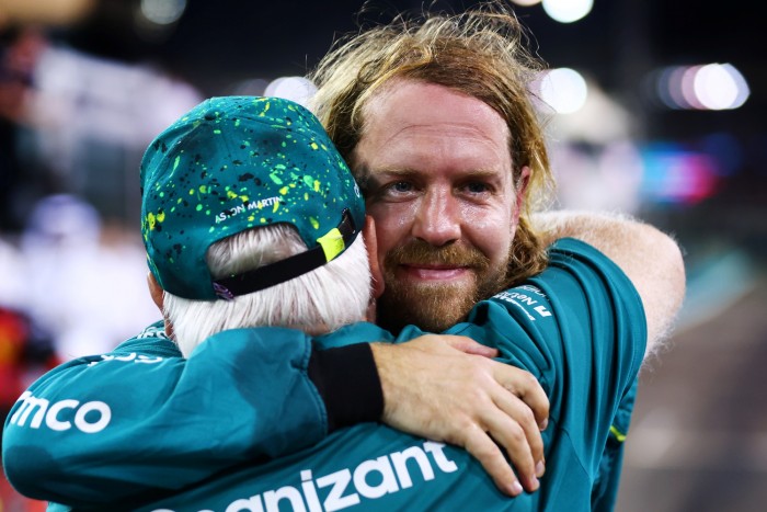 F1: Brutálisnak tartja Vettel, ahogy elbántak az újonccal 2 | Vezess F1: Brutálisnak tartja Vettel, ahogy elbántak az újonccal 2