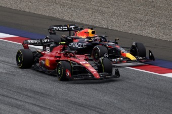 F1: Elszúrta a Ferrari Sainz dobogóját?