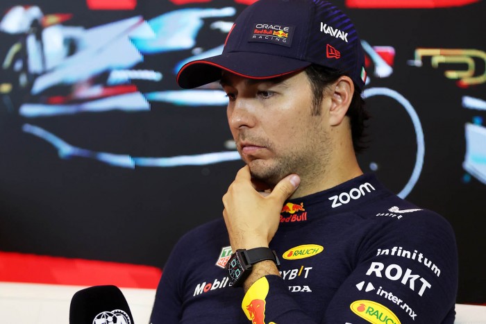 F1: Pereznek a bokszból kellett segíteni az előzéshez