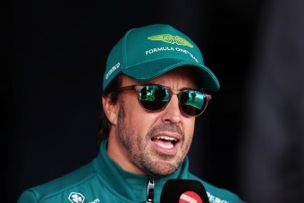 F1: Alonso egy gépnek nevezte Schumachert