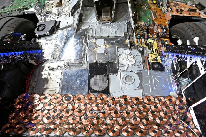 Kukázott iPhone-okból építettek versenyautót 7