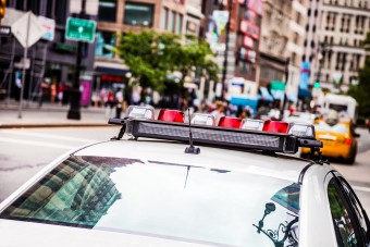 Kézzel firkált magának forgalmi engedélyt, durva büntetést kaphat