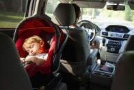 Három ismert hiba, ami baleset során extra kockázatot jelent a gyerekeknek 1