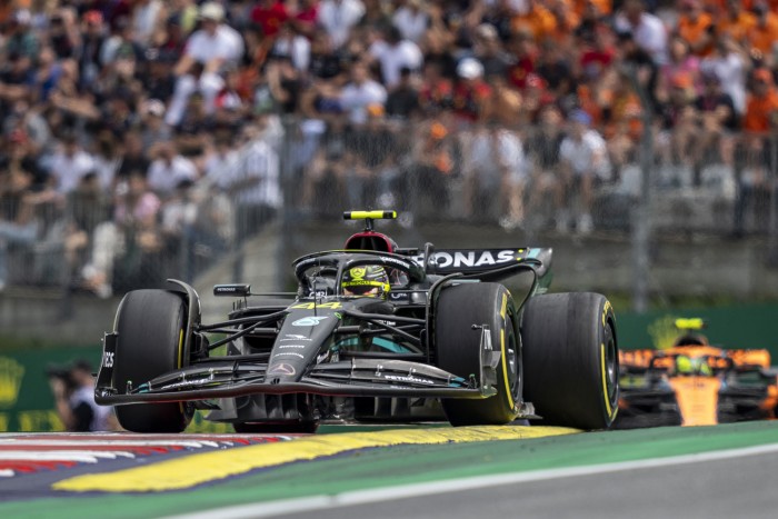 F1: Ezért szólt be a főnök Hamiltonnak 2