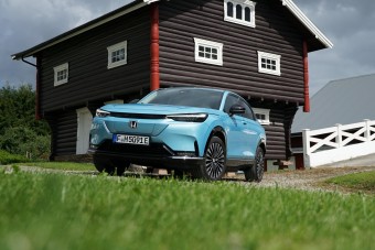 Tízből nyolc új autó elektromos volt Norvégiában