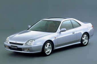 Ez a kilencvenes évek esszenciája: 185 lóerő, szívómotor, kézi váltó, elérhető ár