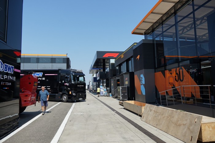 Hétvégén Magyar Nagydíj. Itt vannak az első fotóink! 10