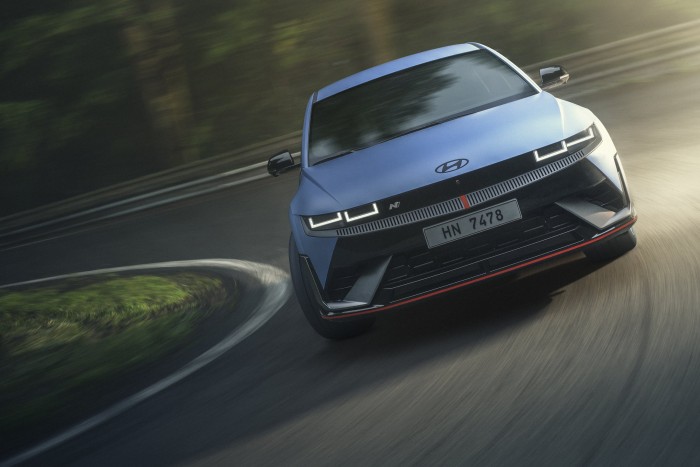 A Lamborghini vadászterületére merészkedett a Hyundai 8