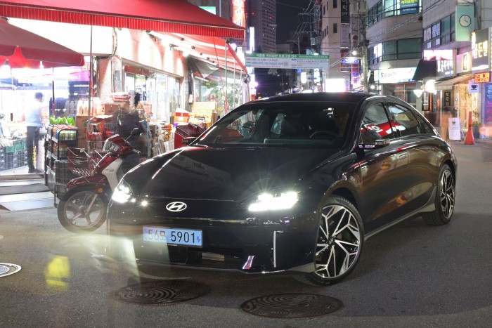 Sem tölteni, sem javítani nem kell a jövő autóit