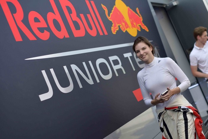 Kiderült, hogy kinek szurkol az ismert magyar autóversenyző 1