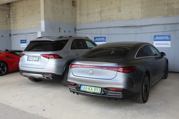 Ilyen autókkal járnak az F1-sztárok Magyarországon 2023-ban 4 | Vezess Ilyen autókkal járnak az F1-sztárok Magyarországon 2023-ban 4