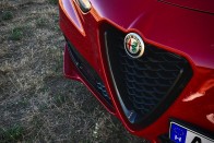 Ez az autó a szívednél fogva vezet – Alfa Romeo Stelvio 65