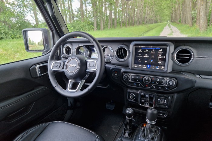 Lehet környezetbarát egy terepjáró? A Wrangler megpróbálja 9