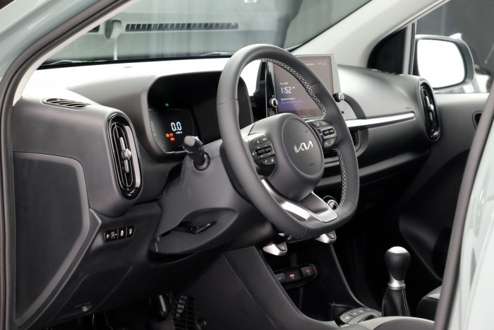 Kisautó a nagy testvér ruhájában – Kia Picanto 2023 8