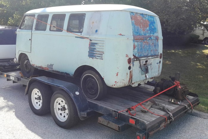 Ritkaság került elő az istállóból 43 év után, fantasztikus, mi lett belőle 7