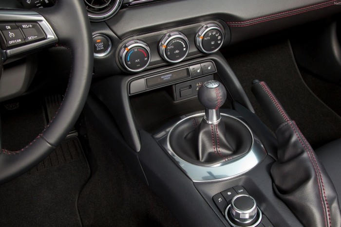 Five things you’d better forget in a manual car
