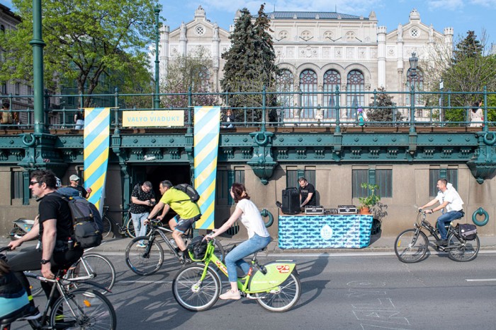 Egy hónapig a gyalogosoké lesz a pesti rakpart